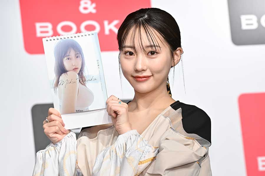 【芸能】田中美久、写真集の表紙で初めての攻め過ぎショット「奥まで見えてる」