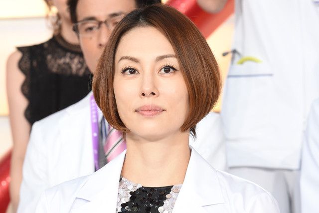 【文春】衝撃スクープ！米倉涼子（50）麻薬取締法違反容疑でマトリが本格捜査へ！《家宅捜索で違法薬物が押収されていた！》