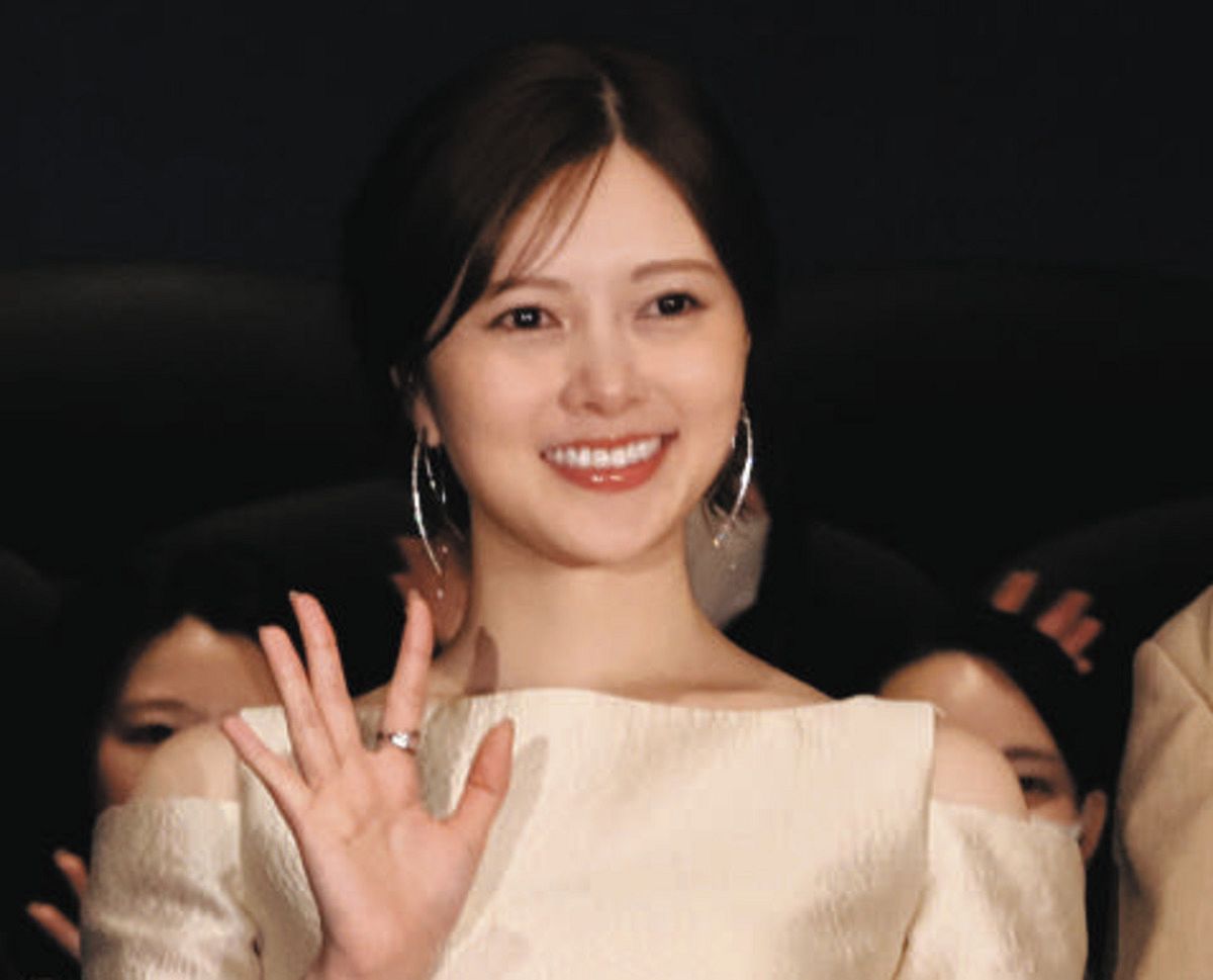 【芸能】白石麻衣「恥ずかしいです！」ゴチ制服姿を初公開