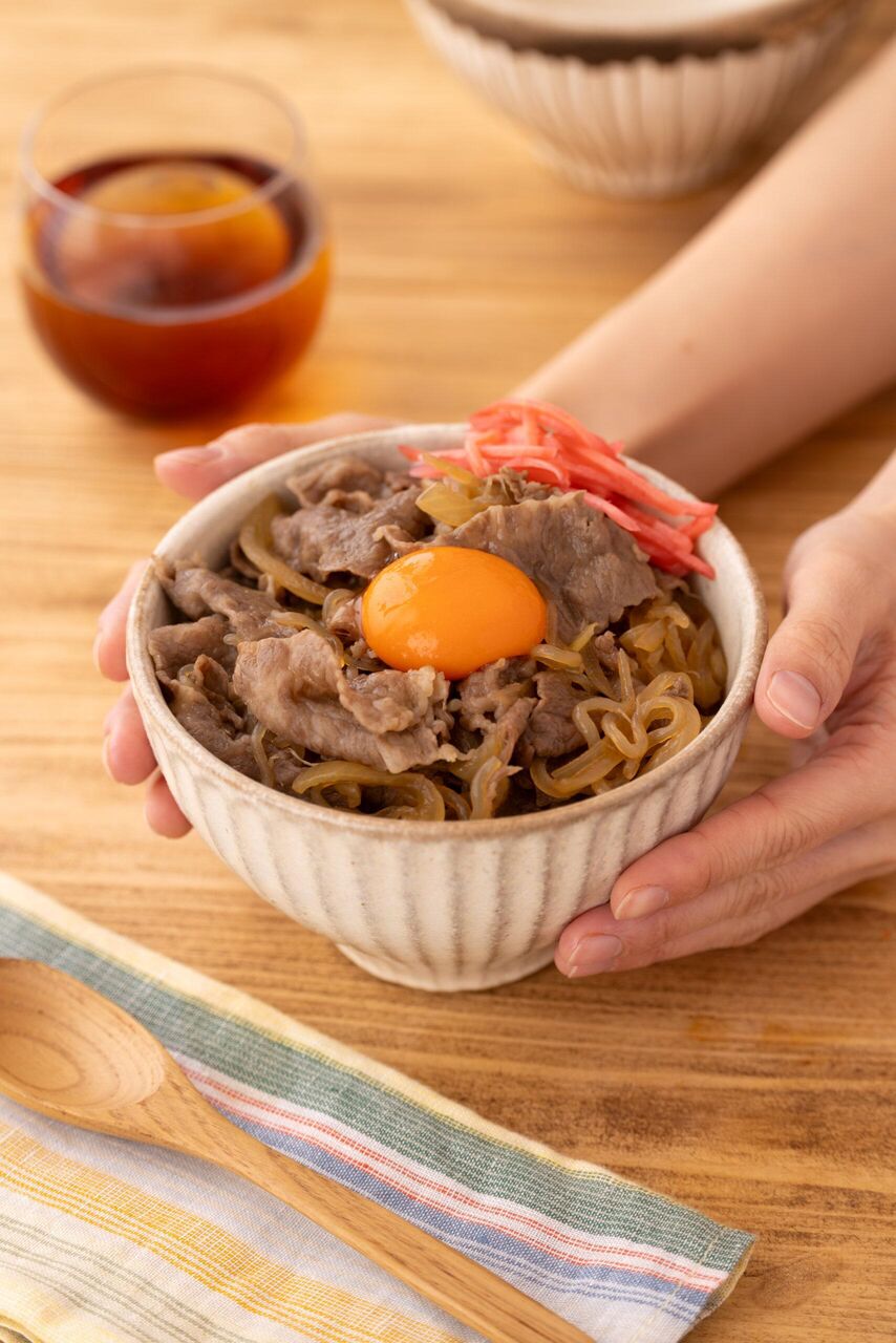 【美味】牛丼はテイクアウトで食べる？お笑いコンビがテレビ番組で論争…大吉「テレビ見ながら食べたい」華丸「意味が分からん」
