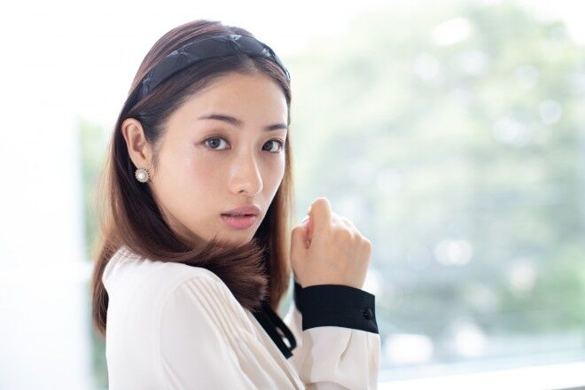 【芸能】石原さとみ、“新鮮な”ショートヘアにイメチェン雰囲気ガラリ！