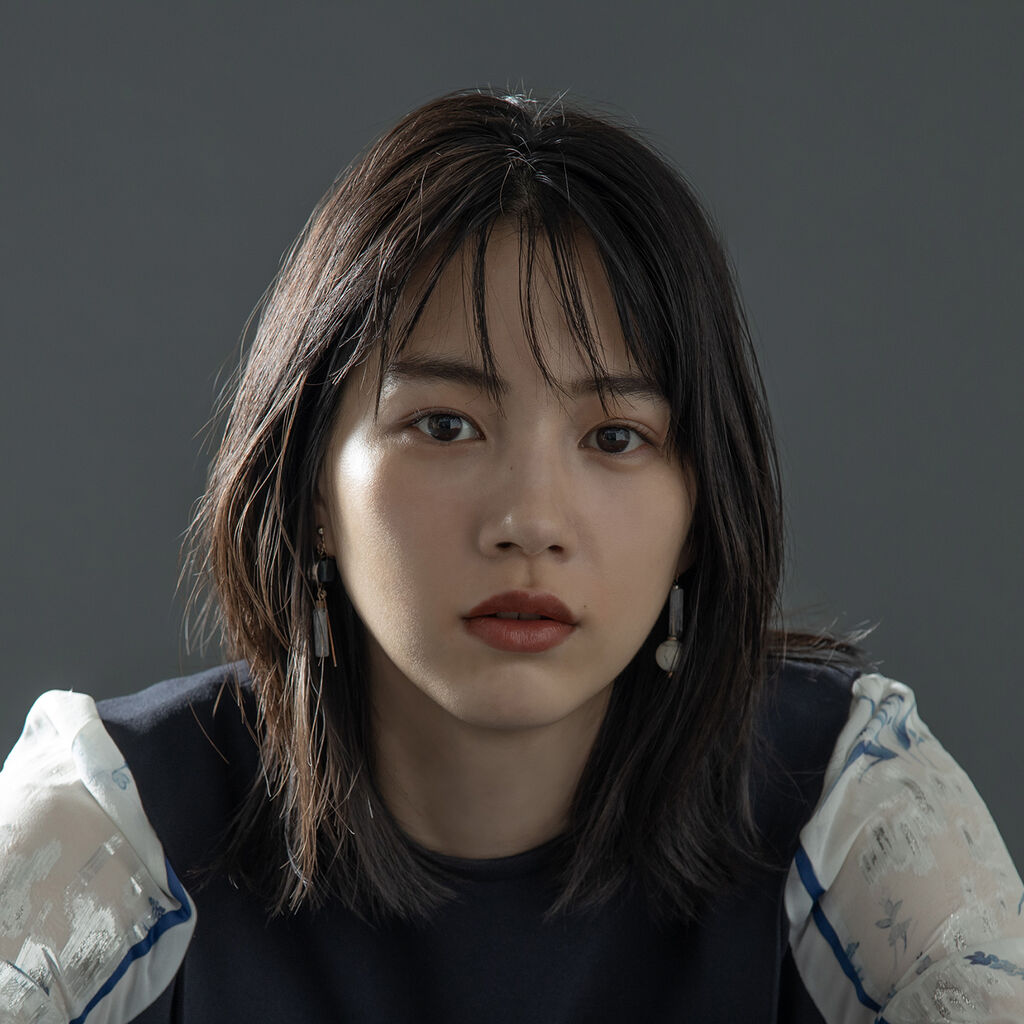 【芸能】のん、白雪姫のような白いドレス姿に反響「美しい」