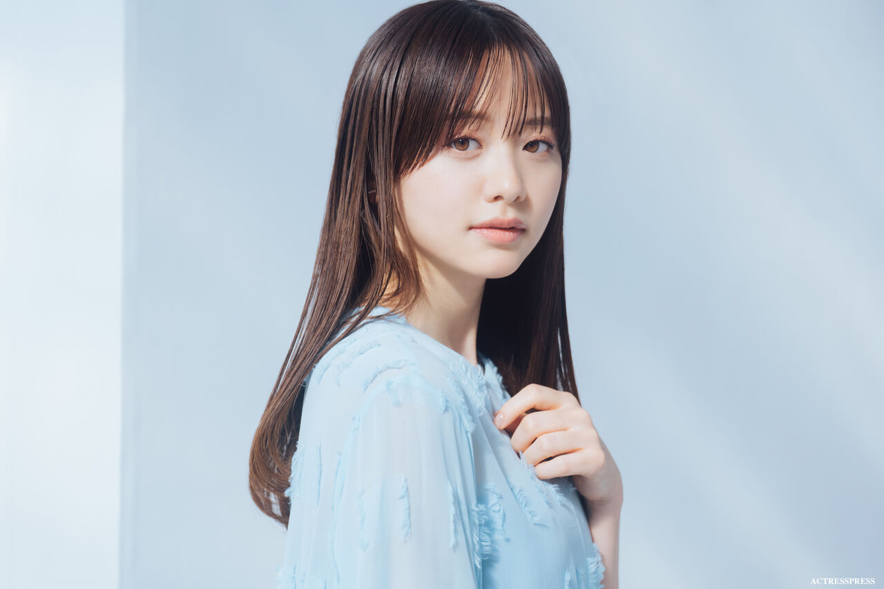 【芸能】森香澄、美ボディのぞかせ『sweet』7月号の表紙飾る… トレンド水着まといアンニュイな表情みせる