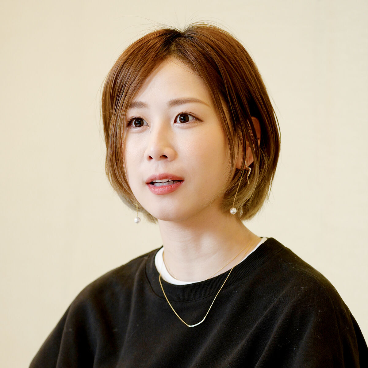【芸能】元AKB48大家志津香、体重約70kg「激太りボディ」の下着グラビア公開！