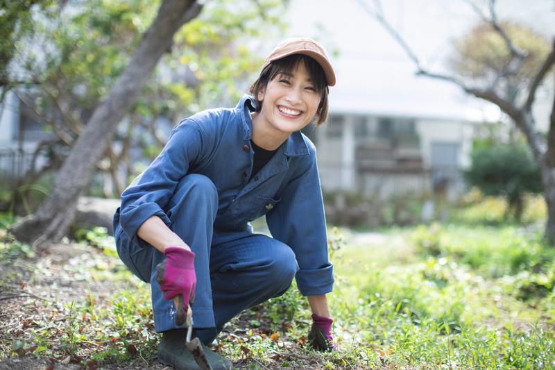 【芸能】フジ2年で退社の大橋マキさん46歳、地元で畑仕事する日焼け姿が「可愛すぎ」