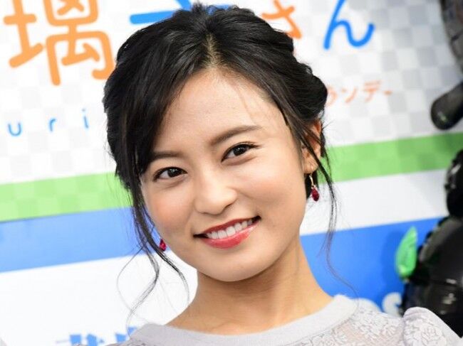 【芸能】小島瑠璃子、芸能活動は「相談してから決めて参りたい」…夫の悲劇から4カ月、“ド派手金髪”姿で見せた覚悟