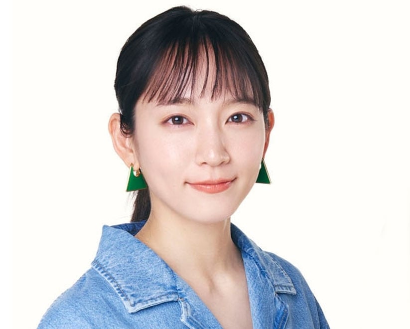 【映画】吉岡里帆、透け感たっぷりのシースルードレスに報道陣の視線くぎ付けも「心配ですよ。いろんな意味で」渋い趣味を告白