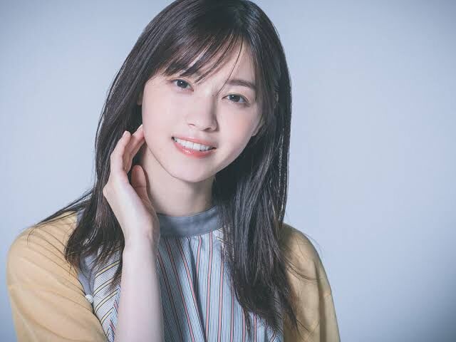 【芸能】西野七瀬、超大物と肩寄せ合う貴重な2ショットに反響！