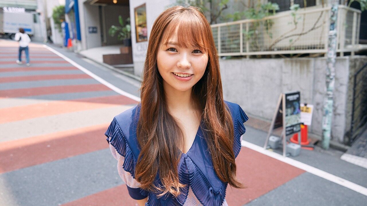 【元NMB48】本郷柚巴、美乳あらわなセクシーショット披露！「童顔の不二子ちゃん」