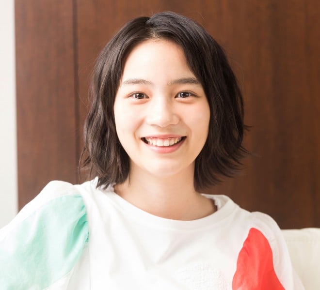 【芸能】のん「黒髪に染めた」マッシュルームカットの新ヘアに「めちゃめちゃお似合い」