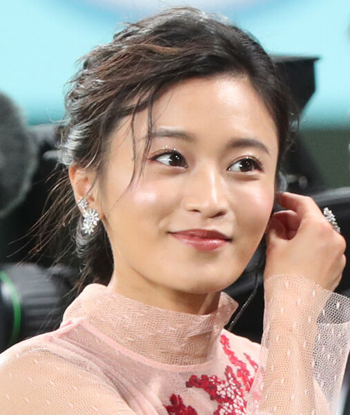 【芸能】小島瑠璃子、年下サウナ社長と“極秘結婚”していた！