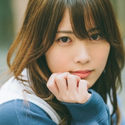 【AKB48】岡部麟、「世界で最も美しい顔100人」初写真集でランジェリー美ヒップ披露！