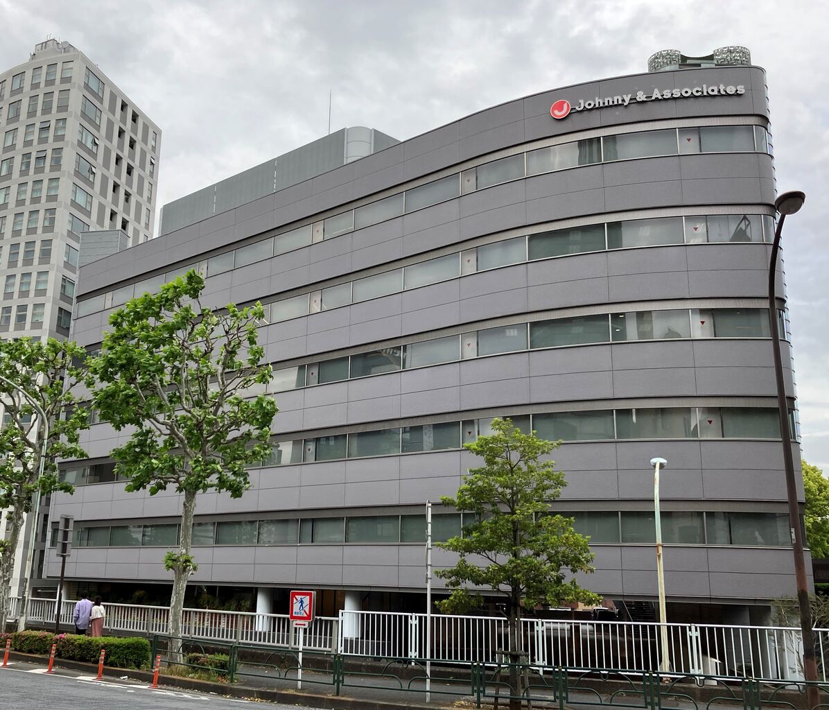 【闇深】ジャニーズJr.「ジャニーさんに会うのが怖い」マネージャー「ヤったらいいじゃん、いろいろ出られるじゃん」