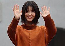 【芸能】浜辺美波、毎年義理チョコ100個渡す！メッセージも書き「数日眠れなくなる」