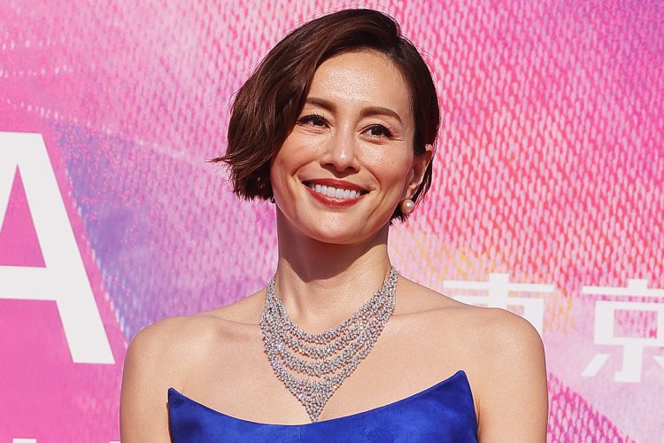 【芸能】米倉涼子、家宅捜索から2か月近く経つも捜査が進展しない理由…本人は取り調べにも応じ、ホテル滞在か
