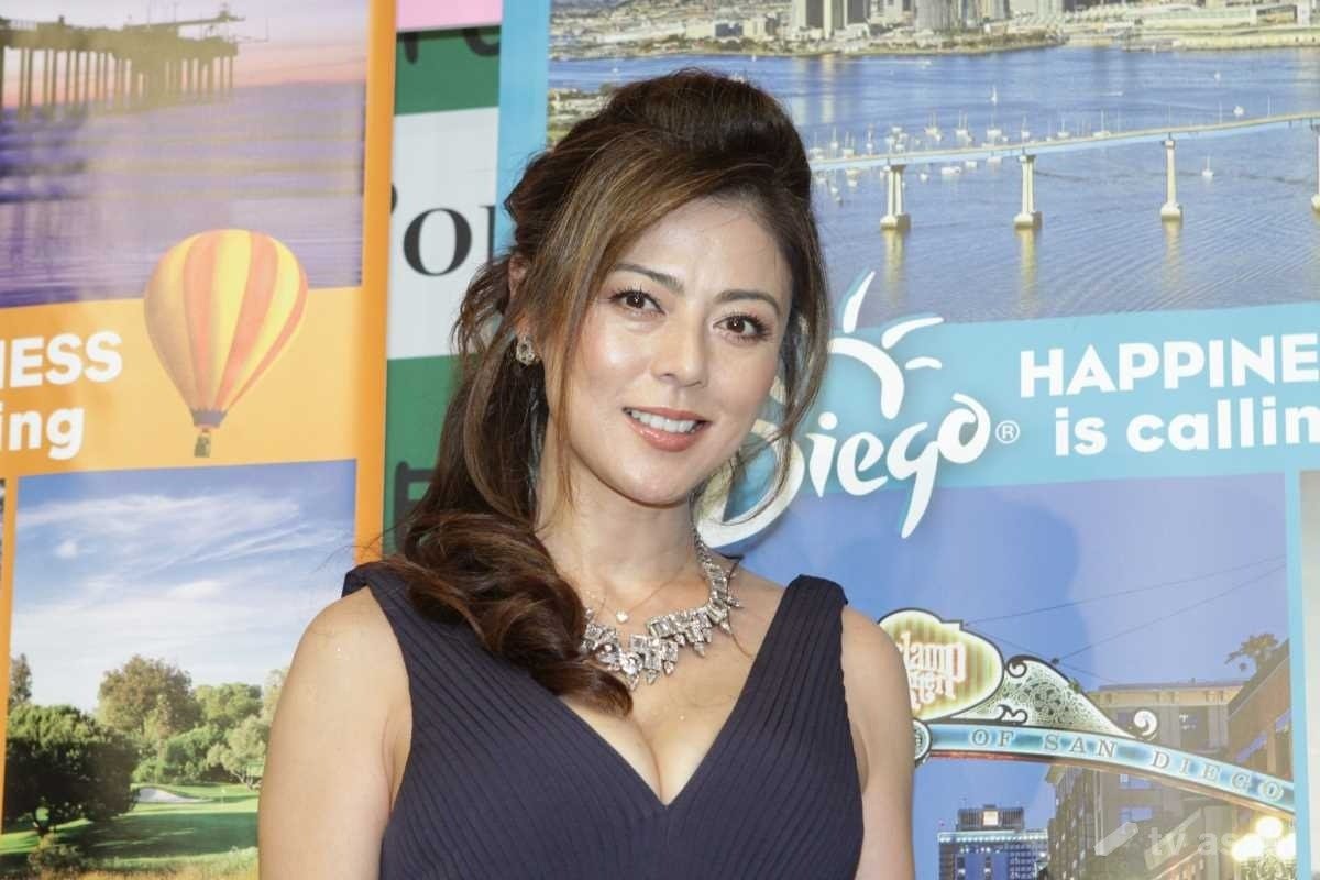 【芸能】57歳・武田久美子、久しぶりの“貝殻ビキニ”…驚異の美ボディに反響