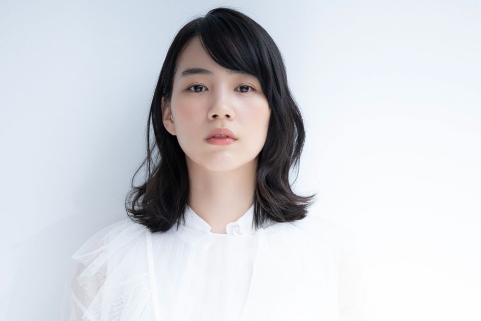 【芸能】 のん、“Tバック”ちらりな大胆スタイル！引き締まった美ボディ披露！