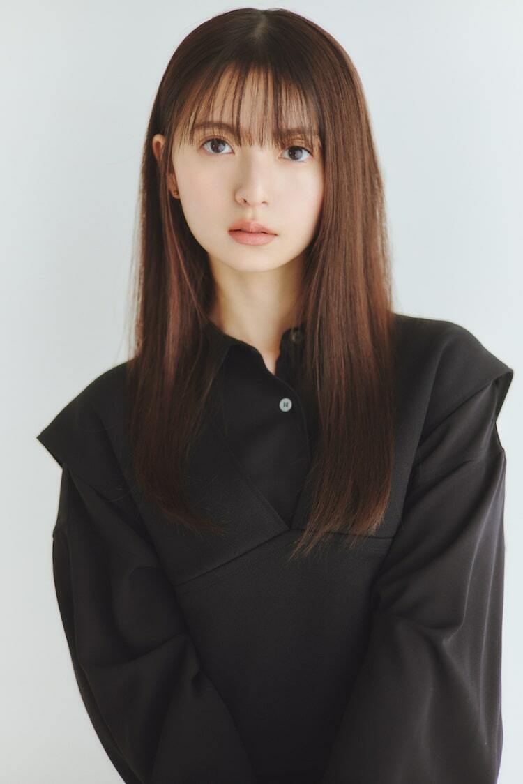 【芸能】「この顔の大きさの違いを見てほしい」  齋藤飛鳥との2ショット女性アーティスト投稿に注目「遠近法の影響なのか？」