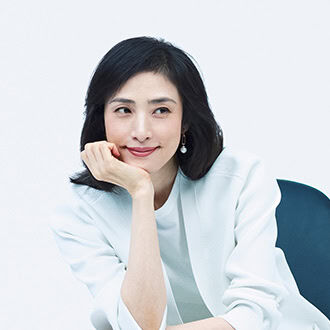 【芸能】「美しすぎる！宝塚出身の女優」ランキング！大地真央、檀れいを抑えて1位に選ばれたのは…