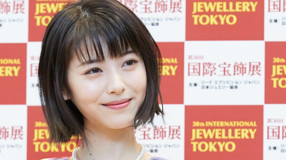 【芸能】浜辺美波、“1人飲み”好きの意外な一面明かす！