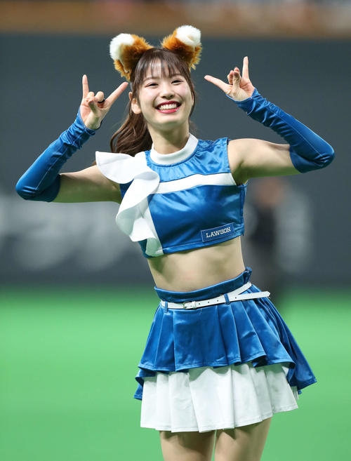 【芸能】“きつねダンス”滝谷美夢が初グラビア！ホテルでの撮影では艶やかな表情も！