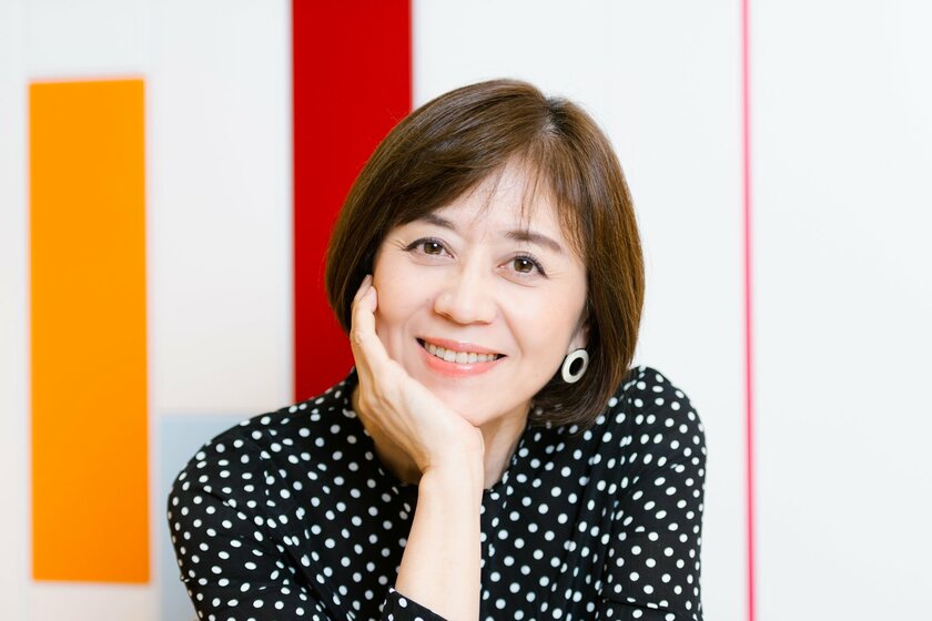 【芸能】５９歳に見えん！ＮＨＫ退局の武内陶子アナ、ド派手な全身ショット！