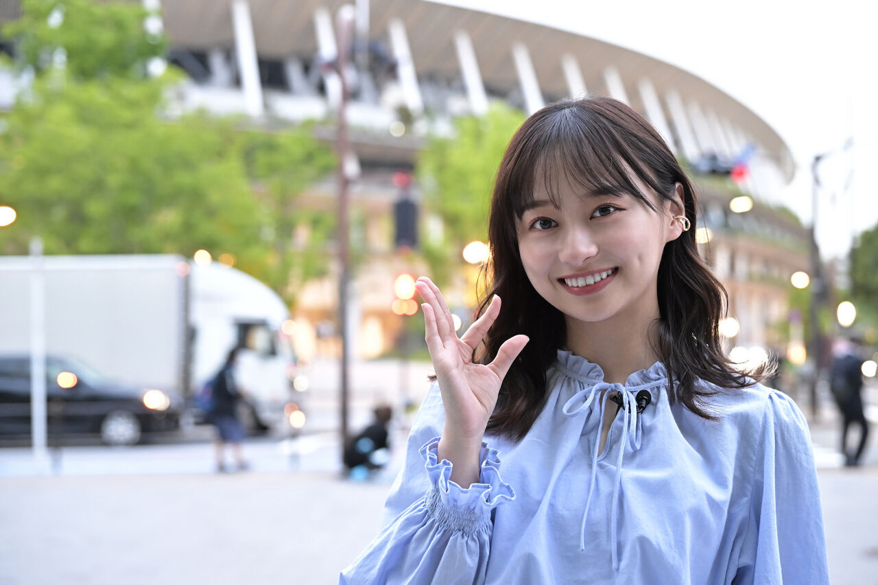 【日向坂46】影山優佳「よく見るとチラ見え」ランジェリー撮影中の写真集先行カットを公開！