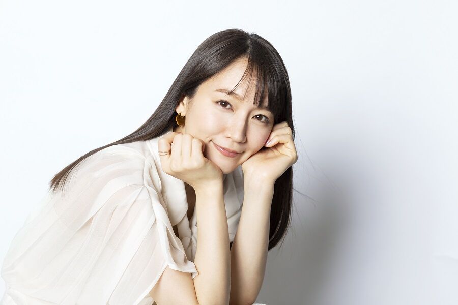 【芸能】吉岡里帆、黒の水着姿で美ボディちらり！「どこか妖艶！」