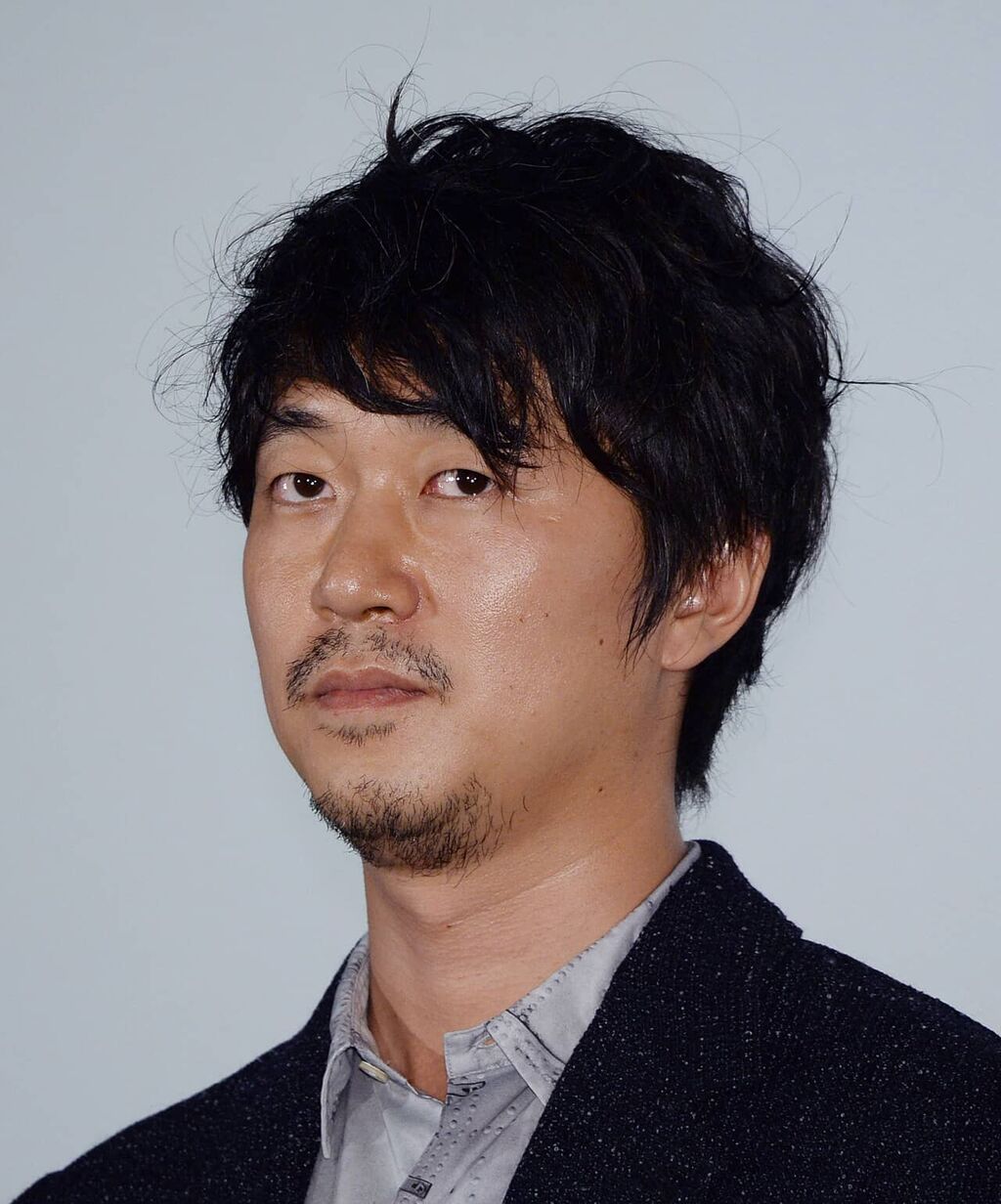 【芸能】新井浩文、俳優仲間と “万感の花見酒”… 新作映画も撮影、強制性交で実刑からの復活劇