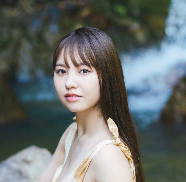 【元NMB48】本郷柚巴、迫力バストのビキニ姿披露！「ますます大きくなった気がする」