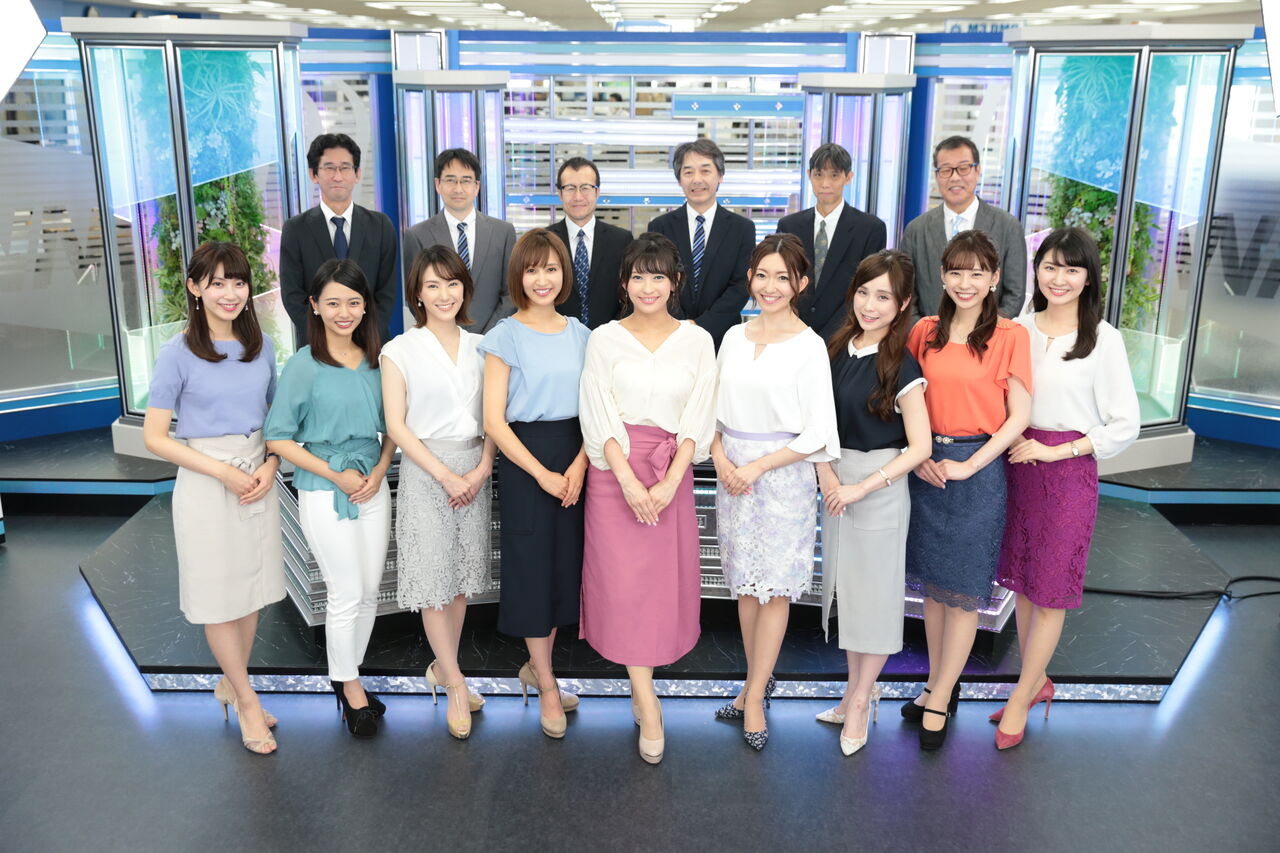 【ウェザーニュース】キャスター12人ズラリ、それぞれの個性と魅力が詰まったカレンダー発売…卓上・壁掛けセットで6,050円（税込）