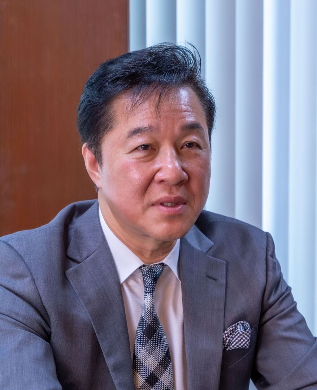 【文春】「400万を渡すようタカってきた」 川合俊一・日本バレ協会会長を公式代理店の担当者が告発！「特別背任罪に問われる可能性も」