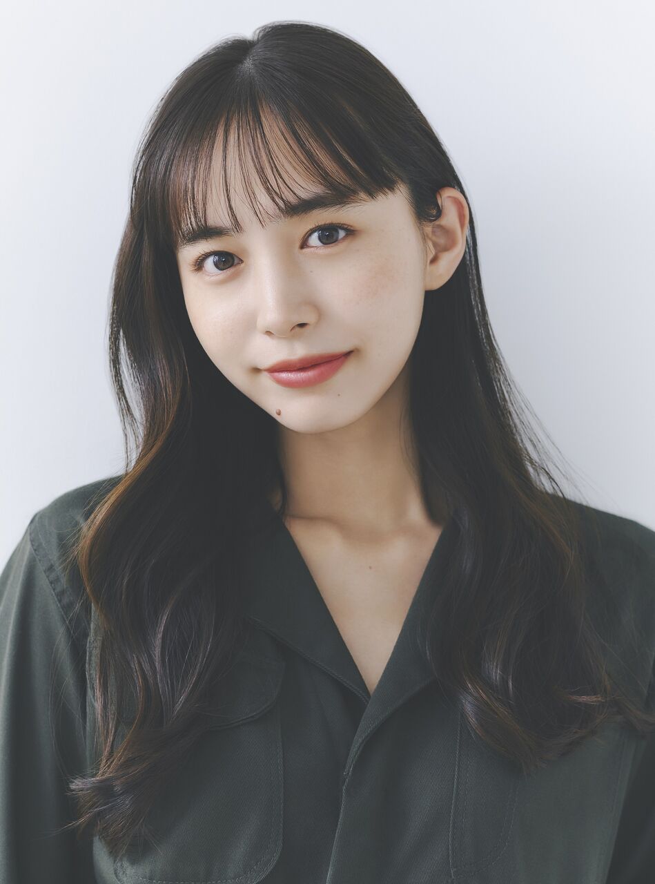 【芸能】井桁弘恵、「もうあと何回着られるか…」とセーラー服姿を公開