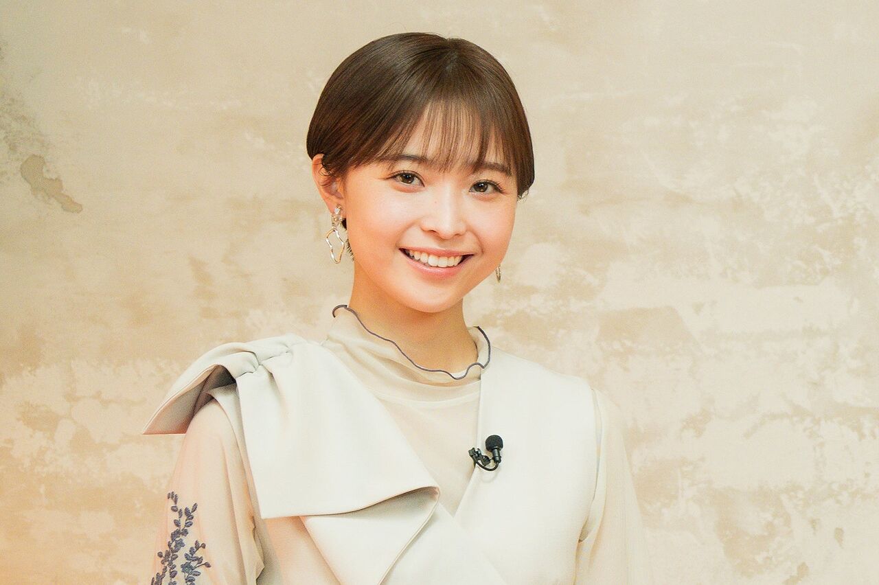 【元フジ】渡邊渚、ビキニに“スケスケ”白Ｔシャツ姿で初写真集告知「あと6日でーす！楽しんでまーす」
