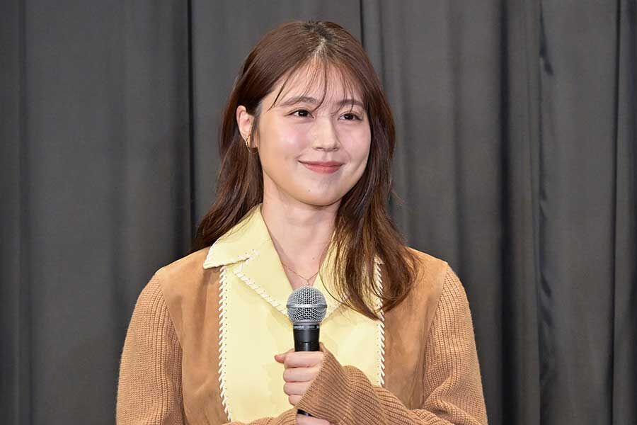 【芸能】有村架純、ショートパンツでウェストチラリショット公開「めっちゃ美脚」「美しすぎる」の声