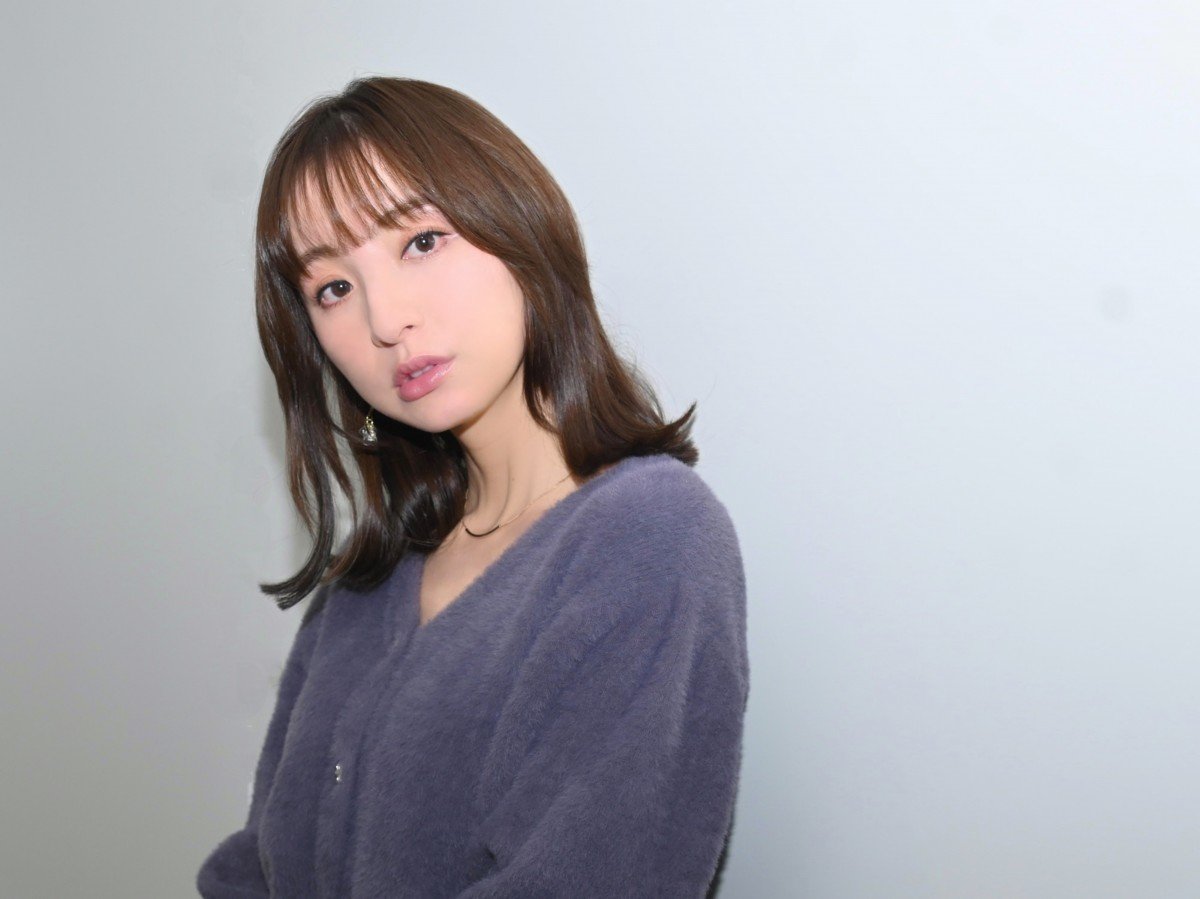 【芸能】篠田麻里子38歳、水着ショットをインスタ投稿「AKB48の時と体型変わらない」