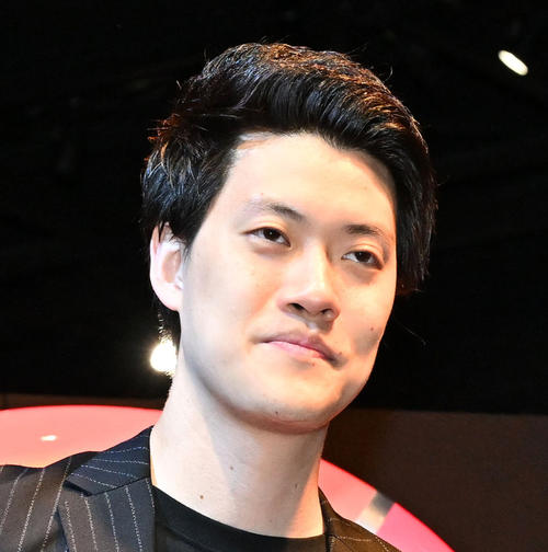 【お笑い】粗品、 “違法ギャンブル” 疑惑に真っ向反論「それやったら2万人の前で犯罪してることに」