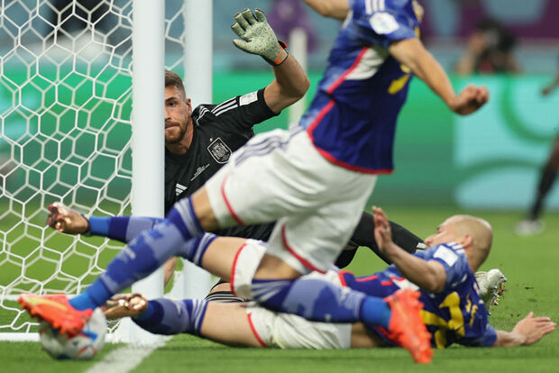 【W杯】三笘薫、スペイン戦VAR判定待機中につぶやいた衝撃の一言とは！？