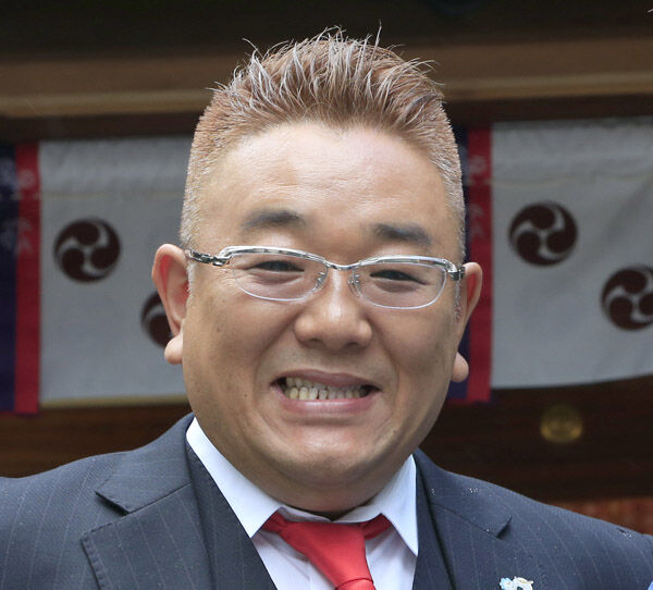 【芸能】サンド伊達みきお、新幹線隣席にまさかの人物「顔を伏せて寝ながら乗りました」