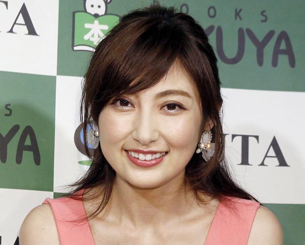 【芸能】41歳・熊田曜子、超ミニ丈“ナースコスプレ”に衝撃 「とても3人の娘がいるとは思えない」