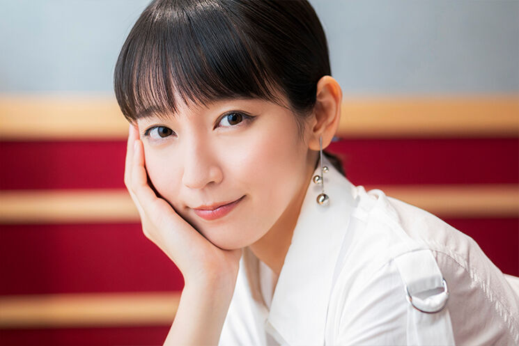 【芸能】吉岡里帆、超ミニ美脚＆へそチラスタイルで色気爆発！