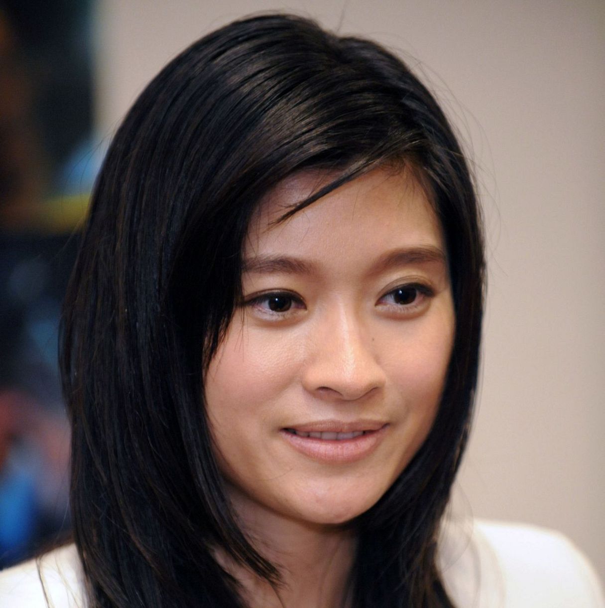 【芸能】篠原涼子、高級料理店訪問も食事マナーにツッコミ…