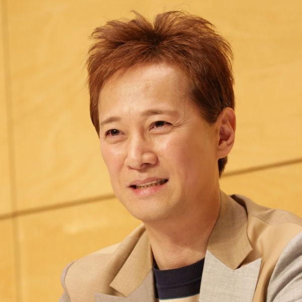 【芸能】中居正広、Ａ子さんに「画質の粗いSMAPのライブ映像」を見せ、このダンス俺の振り付けね、と聞かれてもない生解説までしていた