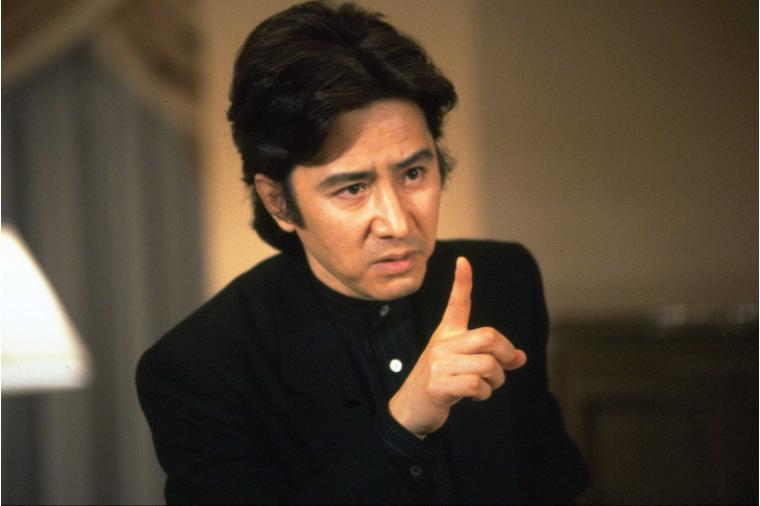 【フジテレビ】『古畑任三郎』再放送で“SMAPだけ”顔写真が黒塗りにファン激怒！