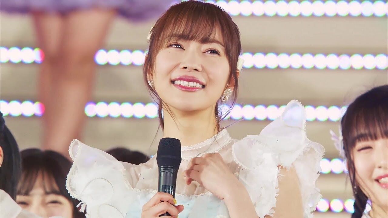 【芸能】指原莉乃、「全身の9割脚やん！」スタイル抜群“太もも”あわらな水着姿を大披露！
