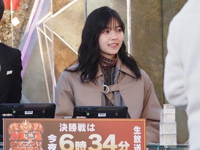【芸能】西野七瀬「M-1グランプリ」敗者復活戦MC登場！爆笑の瞬間も！