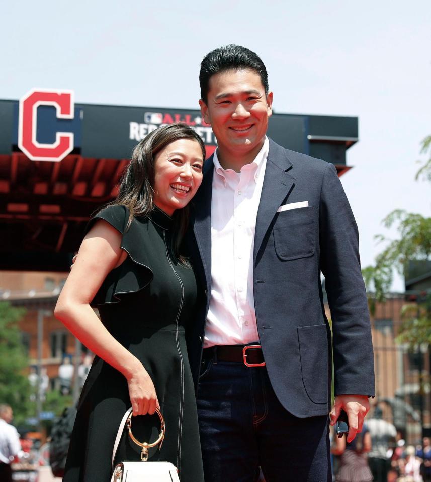 【芸能】元NMB48の人気メンバー、巨人・田中将大＆里田まいと焼き肉満喫3ショット「パワーもらった」