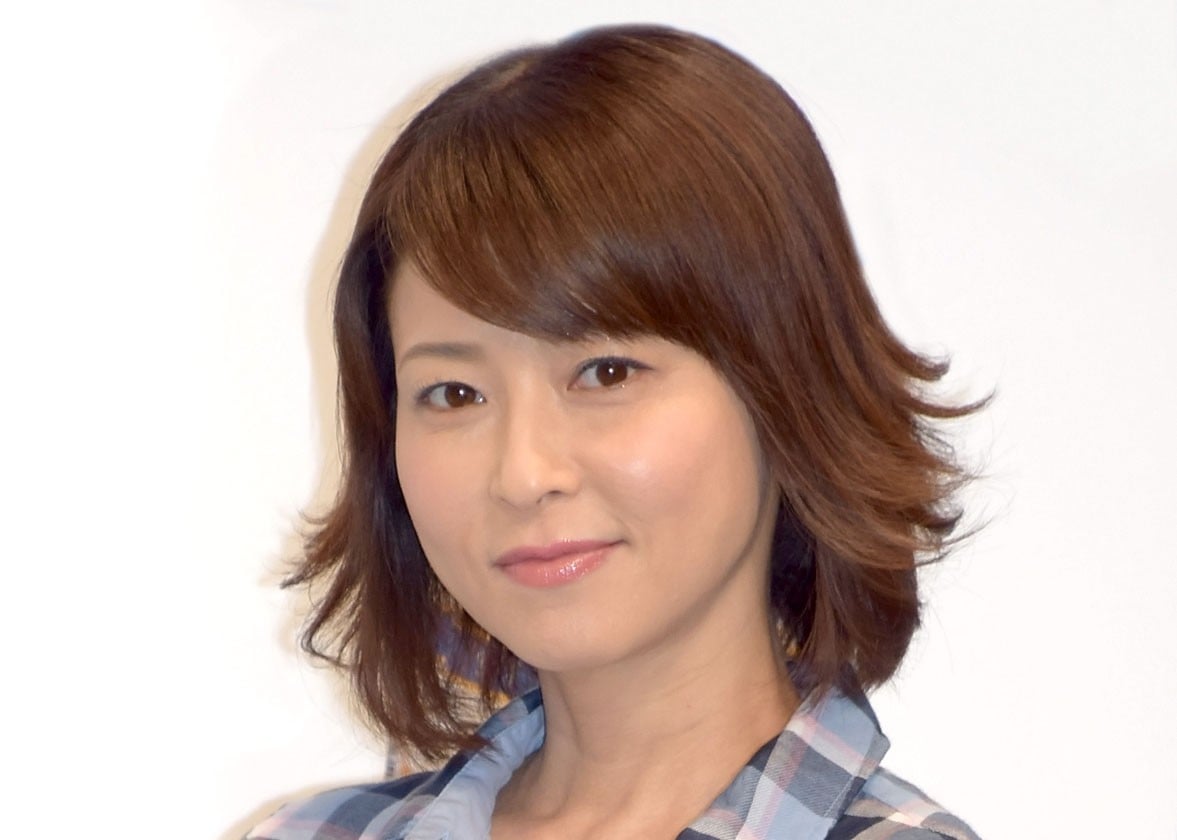 【音楽】森高千里が披露した美脚ショットに音楽ファン嘆く「ミニスカ売りが悲しい」