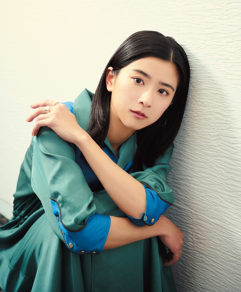 【芸能】電撃事実婚公表から1年…母となった黒島結菜、久々公開の近影に大反響「美しさがパワーアップ」