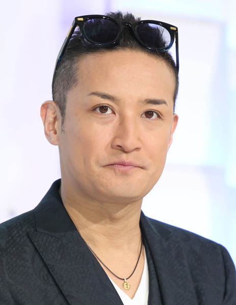 【芸能】ＴＯＫＩＯ・松岡昌宏、丸刈り頭披露し会場どよめき「暑かったんで」